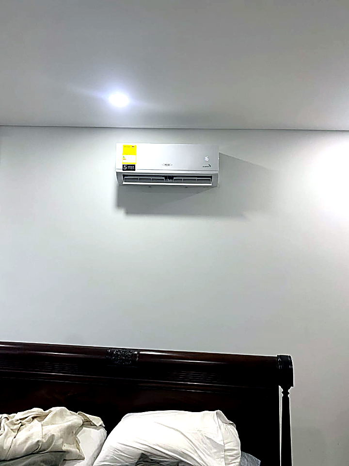 Instalación de unidad split en residencia del Quindío