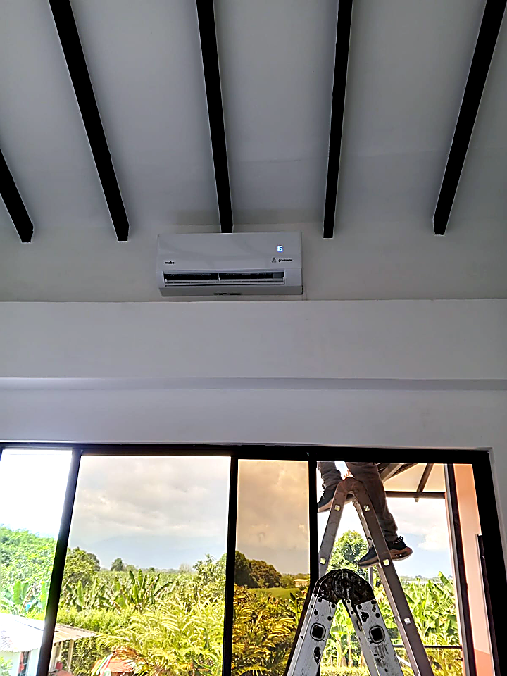 Resultado final de instalación de aire acondicionado